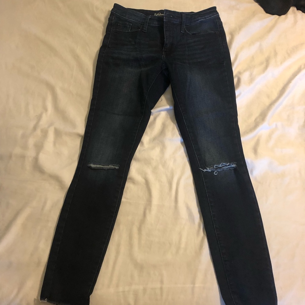 Size 4 mid rise skinny jeans